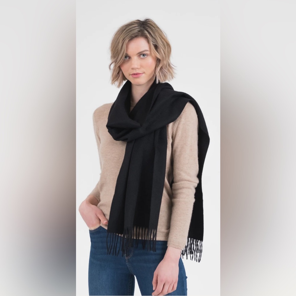 Black Scarf